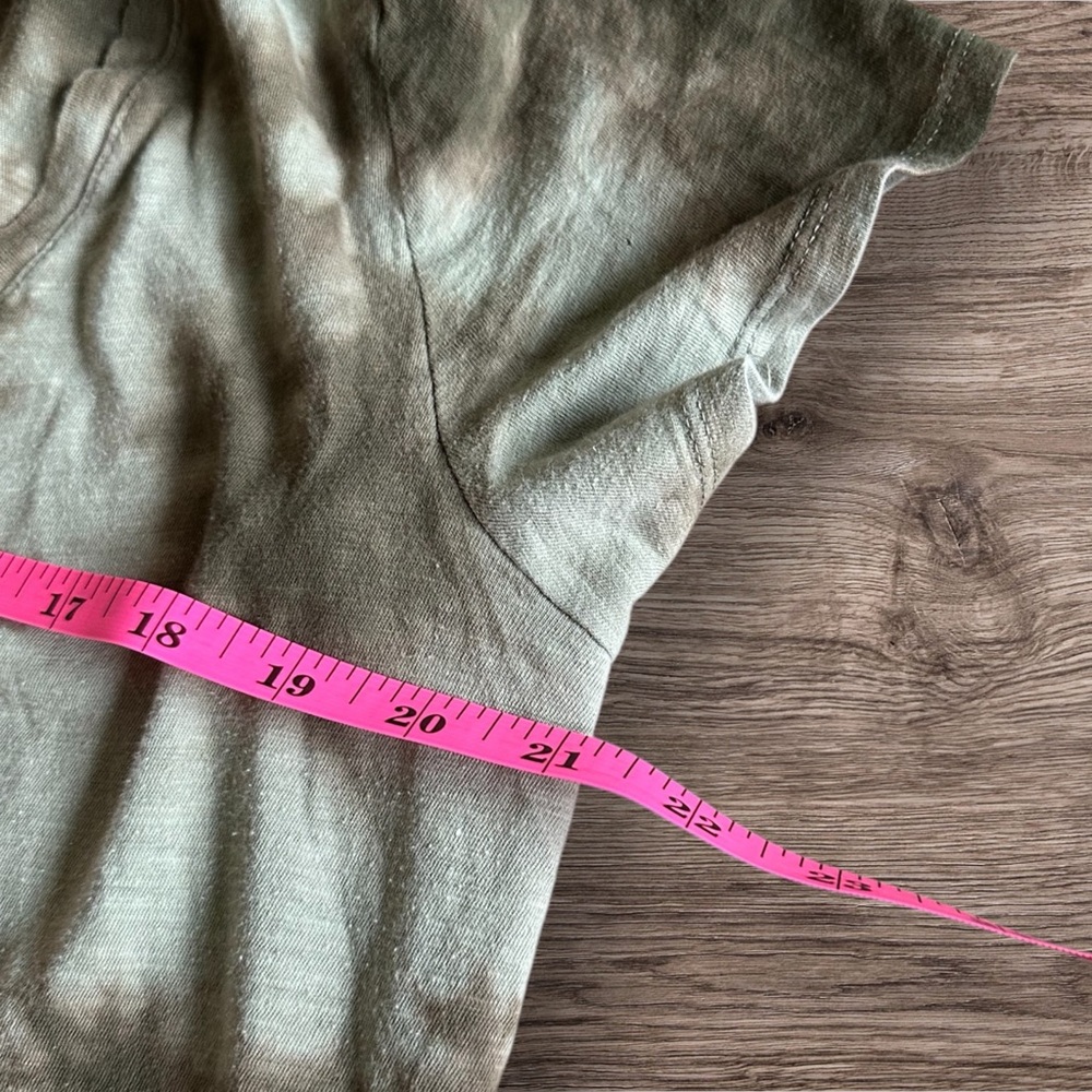 Victoria’s Secret Pink Tie-Dye V-Neck Women's Top Large - Picture 3 of 5